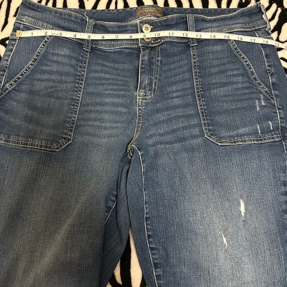 TORRID vintage stretch sz 16XTall mid rise flare jeans. - Picture 3 of 6